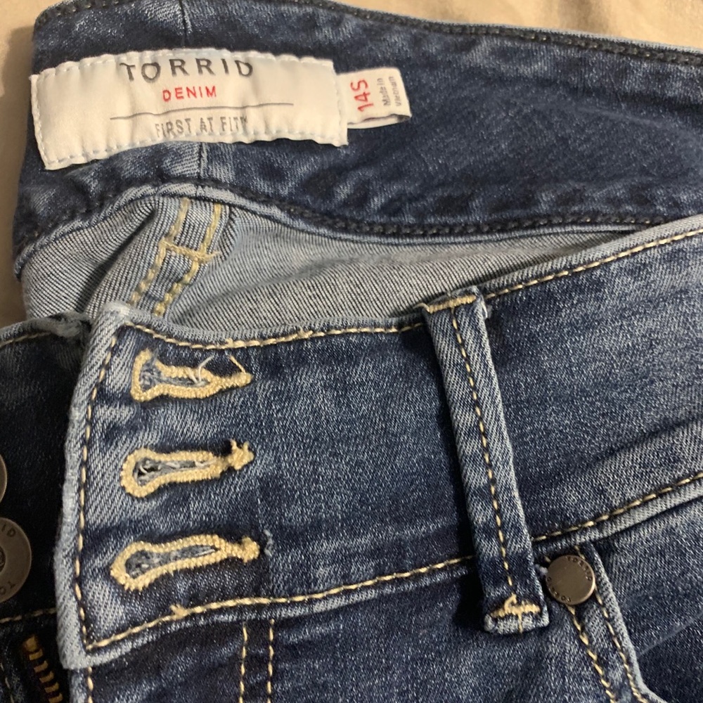 Torrid size 14s skinny jeans